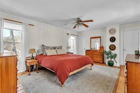 78 Harry Gibbs Street Hartford VT 05047