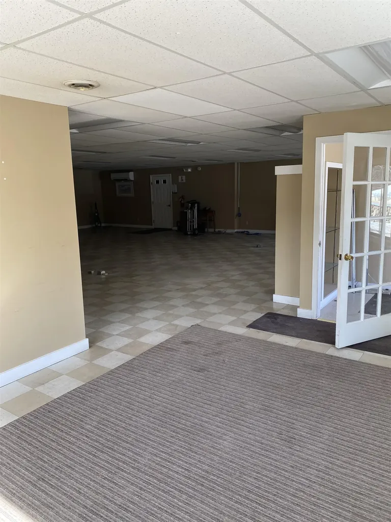 23 Foundry Avenue Meredith NH 03253