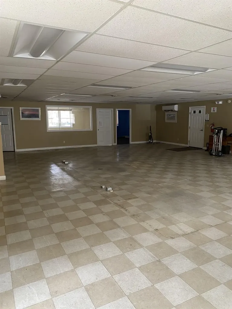 23 Foundry Avenue Meredith NH 03253