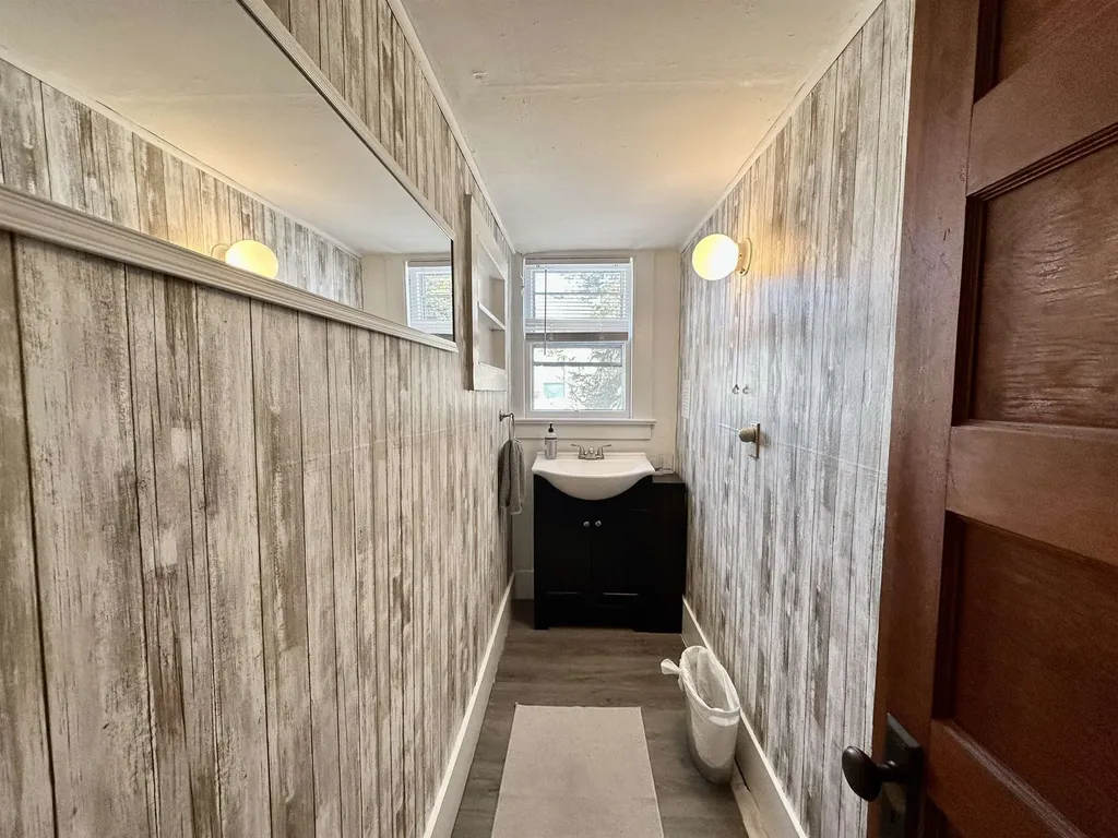 12 Spruce Street St. Albans City VT 05478