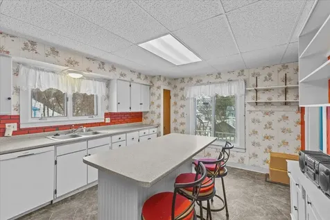 9 Guernsey Avenue Montpelier VT 05602