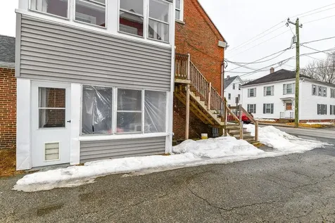 51-53 South Street Rollinsford NH 03869