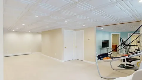 12 Cabot Court South Burlington VT 05403