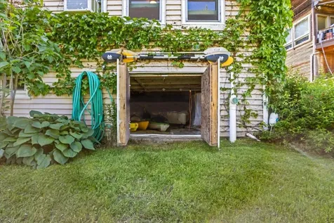 32 Spaulding East Shore Colchester VT 05446