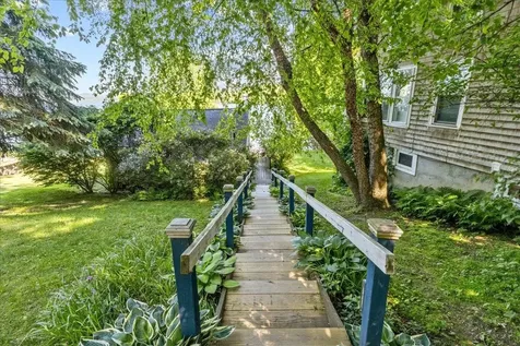 32 Spaulding East Shore Colchester VT 05446