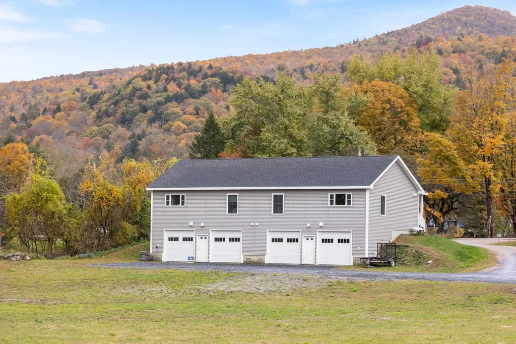 1403 Us Route 2 Waterbury VT 05676