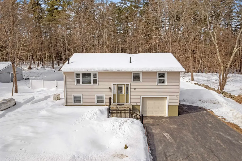 81 Tuftonboro Neck Road Tuftonboro NH 03853