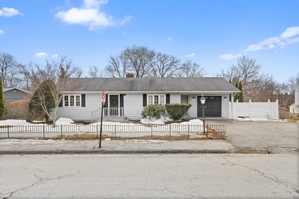 613 Merrimack Street Manchester NH 03103