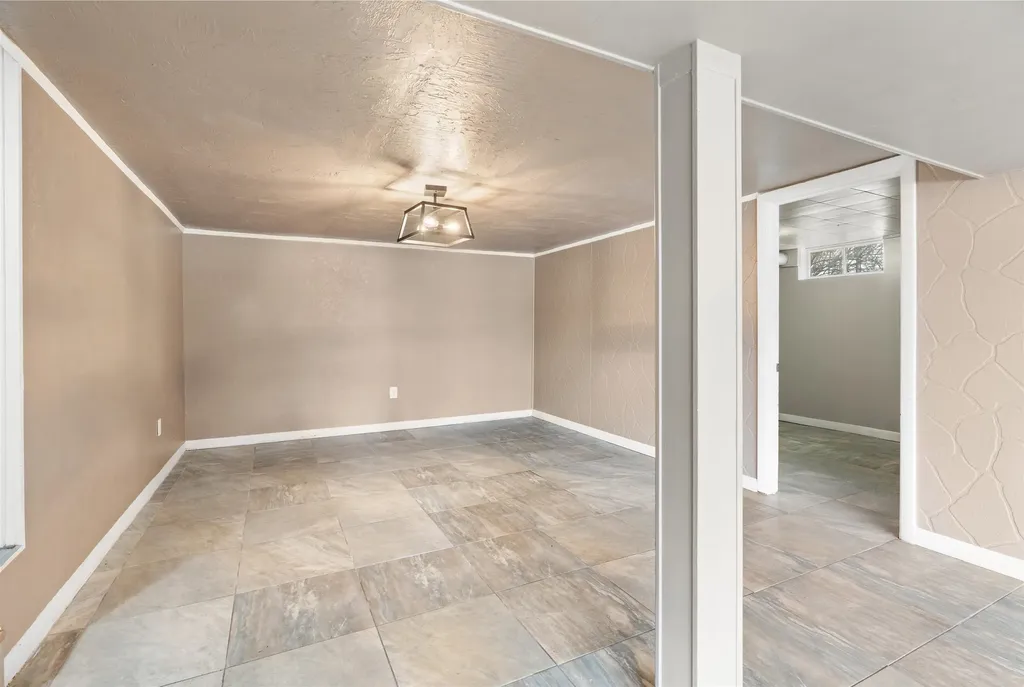 613 Merrimack Street Manchester NH 03103