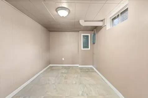 613 Merrimack Street Manchester NH 03103