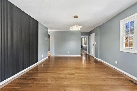 613 Merrimack Street Manchester NH 03103