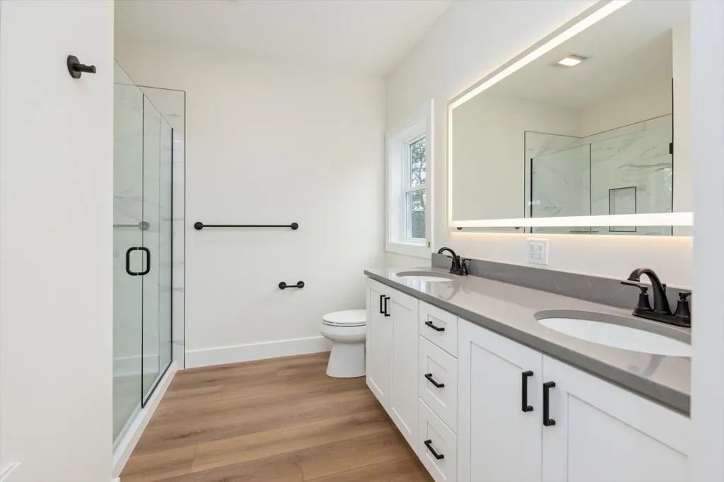 124 Forest Road Hancock NH 03449