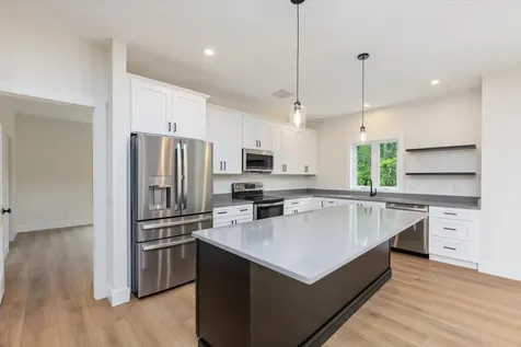 124 Forest Road Hancock NH 03449