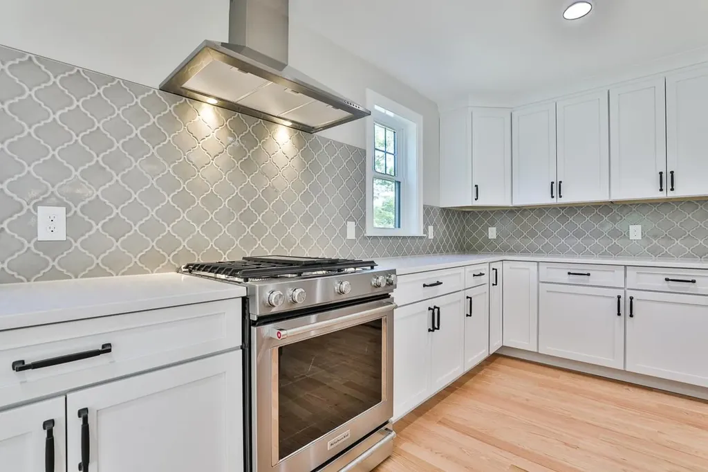 33 Countryside Drive Brookline NH 03033