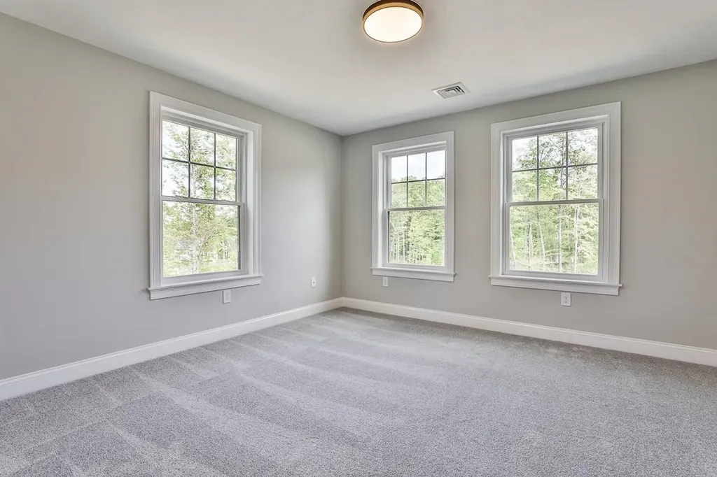 33 Countryside Drive Brookline NH 03033