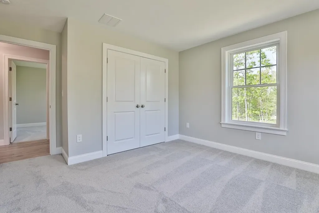 33 Countryside Drive Brookline NH 03033