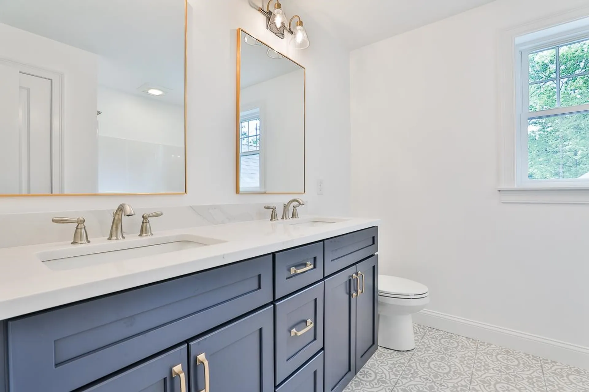 33 Countryside Drive Brookline NH 03033