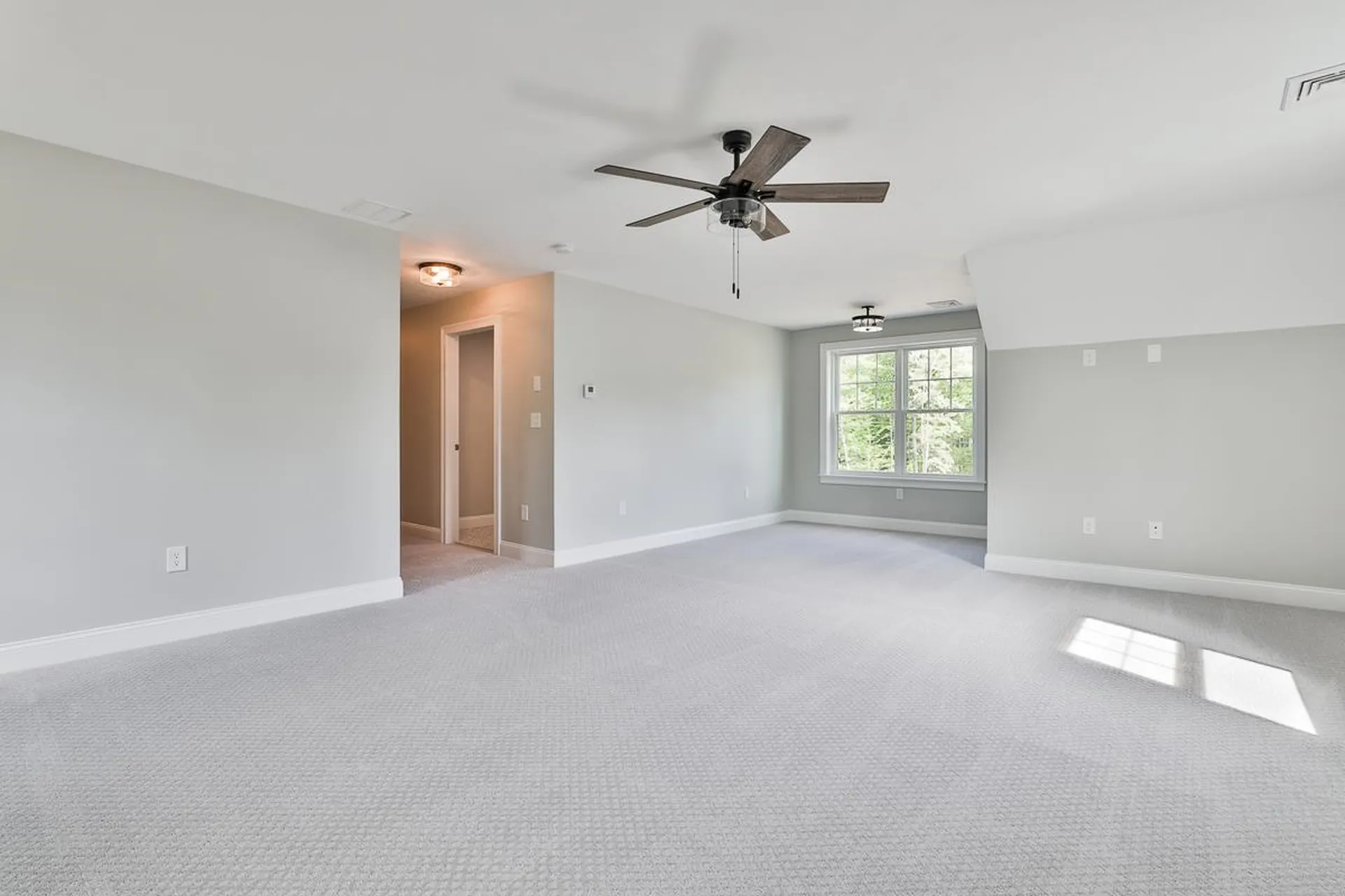 33 Countryside Drive Brookline NH 03033