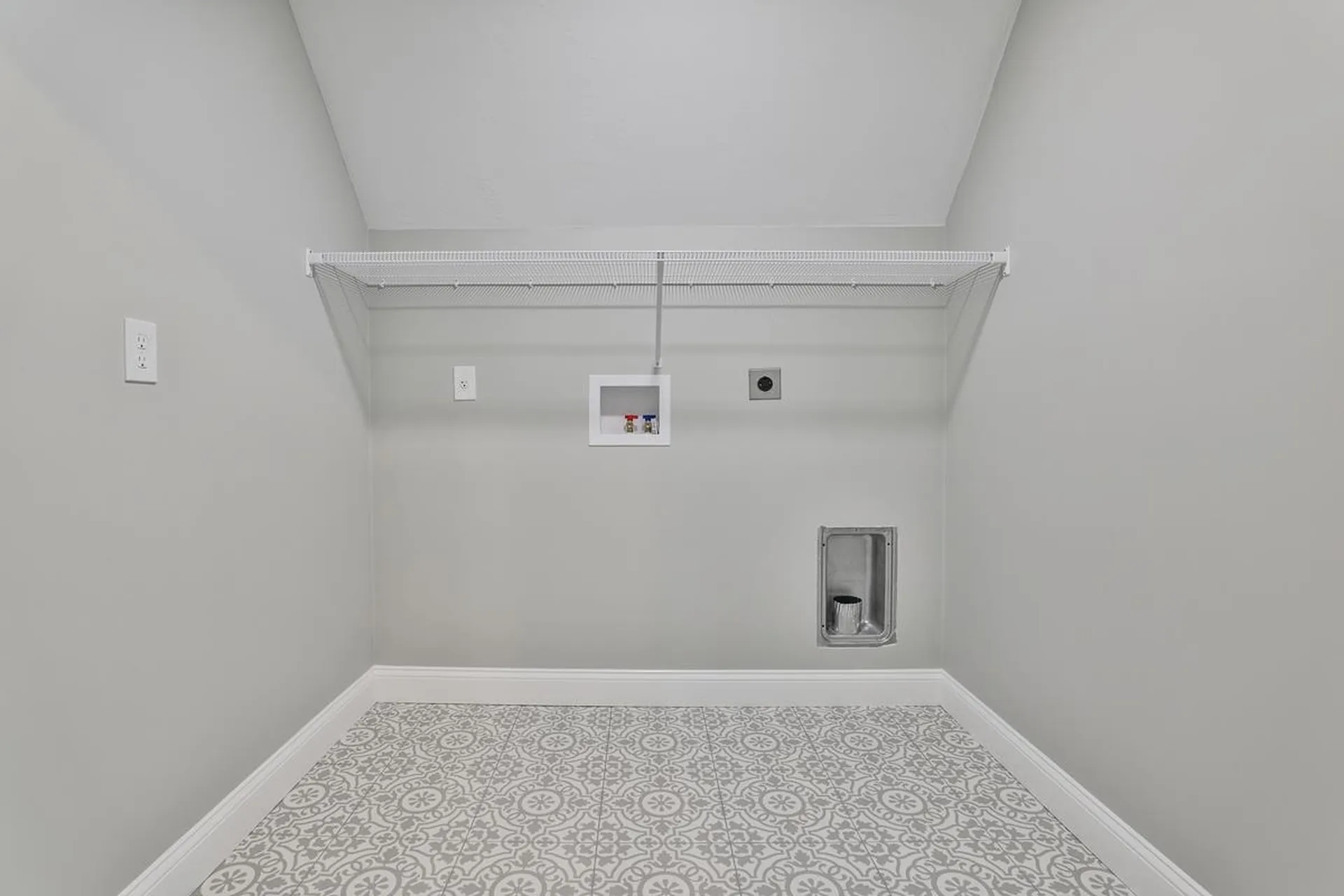 33 Countryside Drive Brookline NH 03033