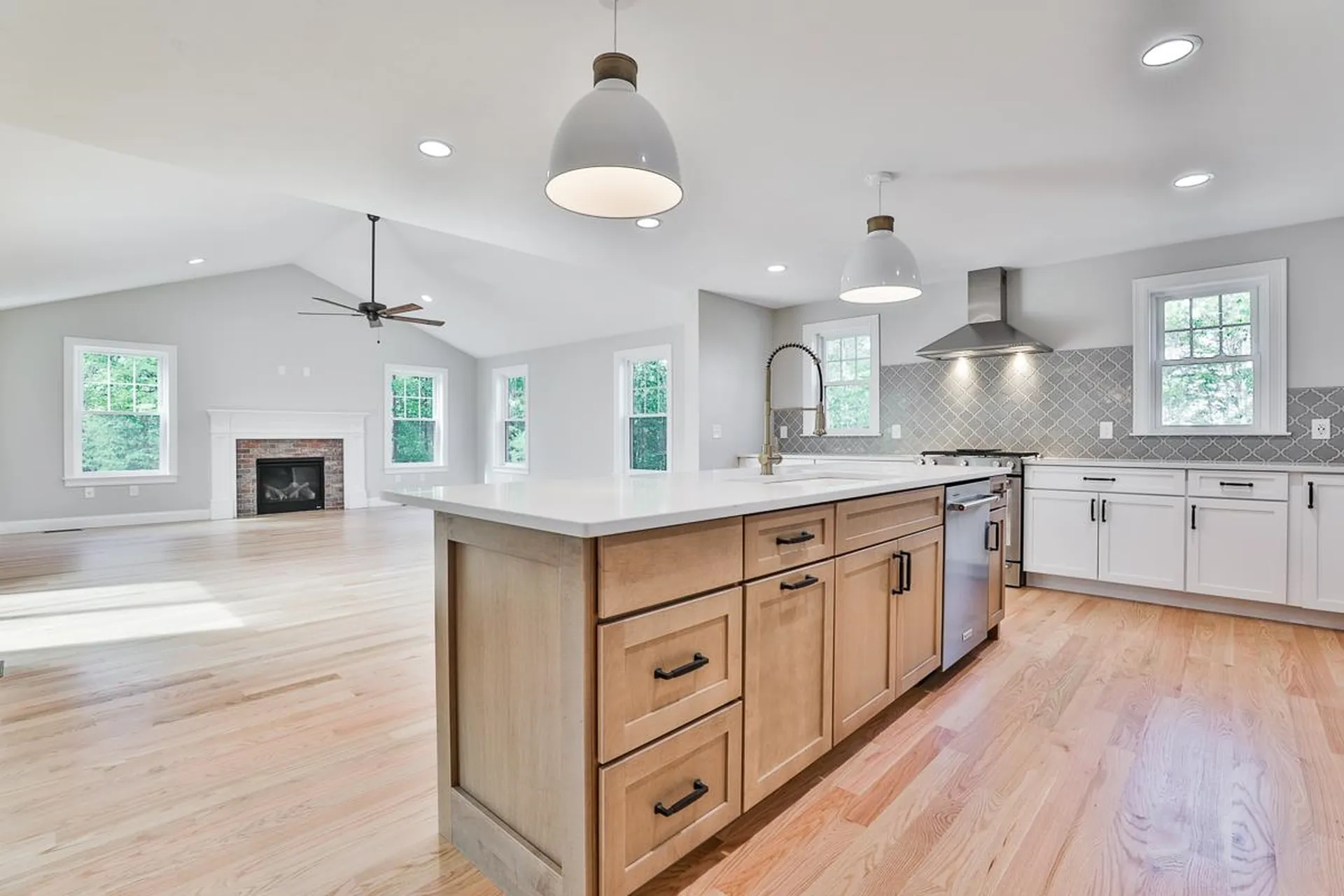 33 Countryside Drive Brookline NH 03033