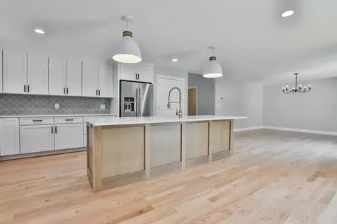 33 Countryside Drive Brookline NH 03033