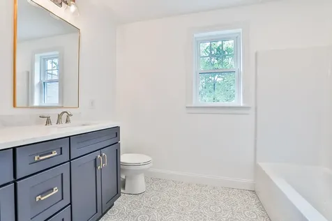 33 Countryside Drive Brookline NH 03033