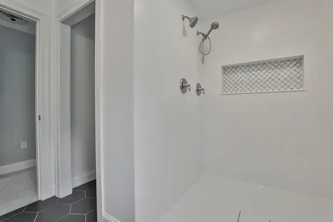 33 Countryside Drive Brookline NH 03033