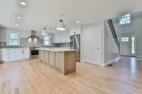 33 Countryside Drive Brookline NH 03033