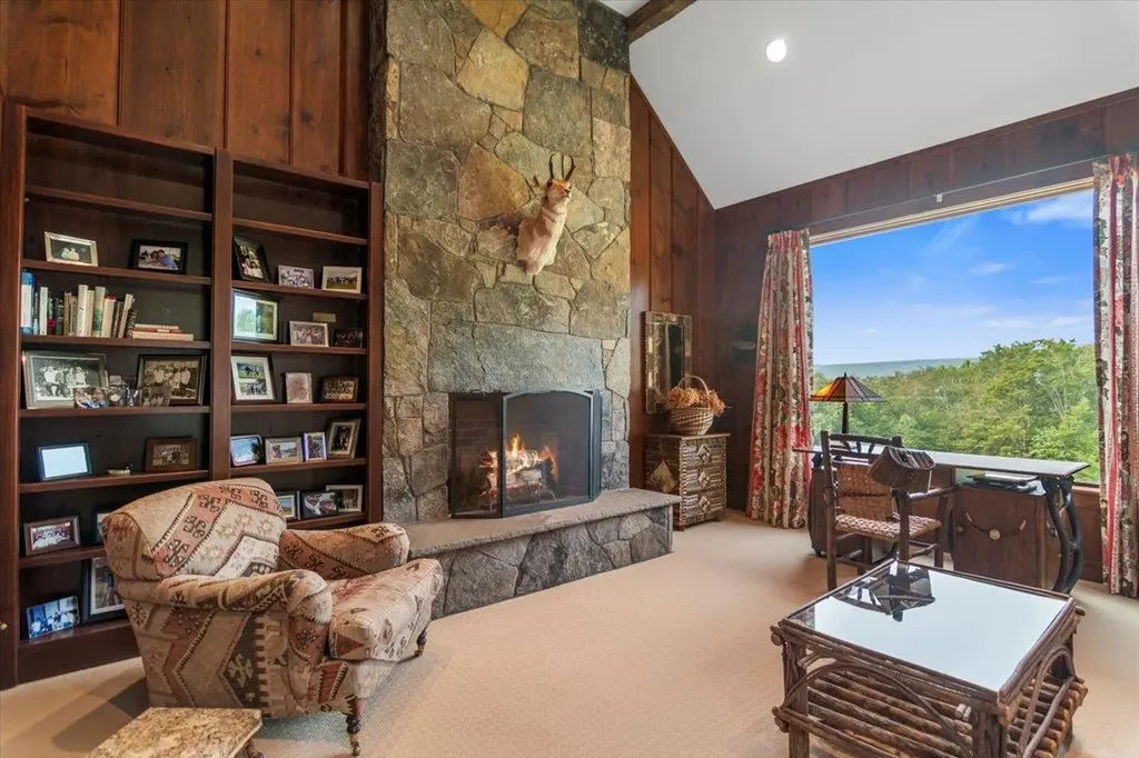 19 Old Town Road Winhall VT 05340