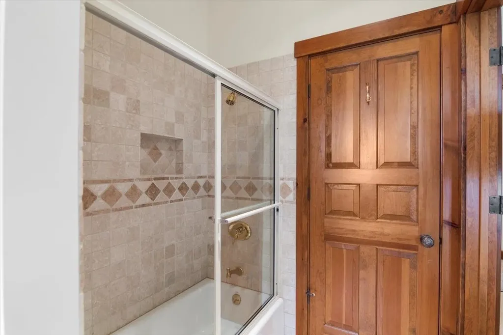 19 Old Town Road Winhall VT 05340