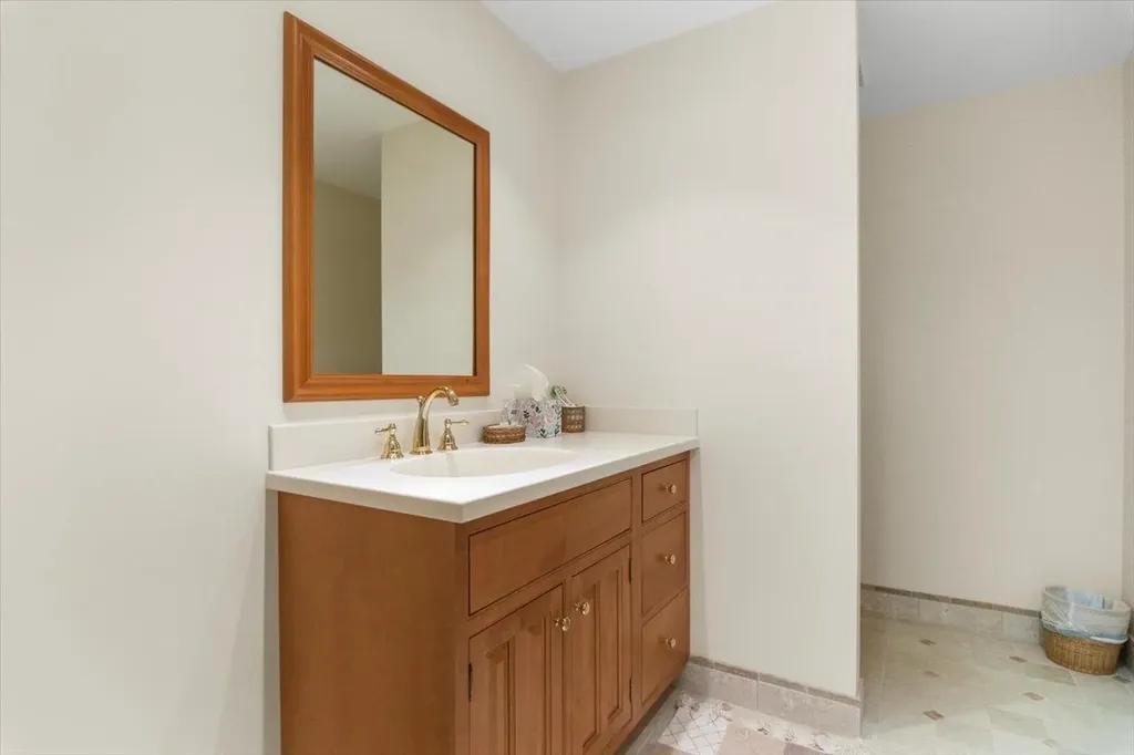 19 Old Town Road Winhall VT 05340