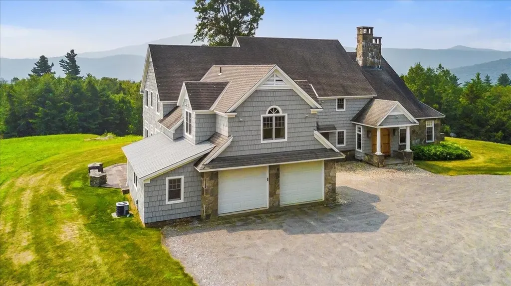 19 Old Town Road Winhall VT 05340