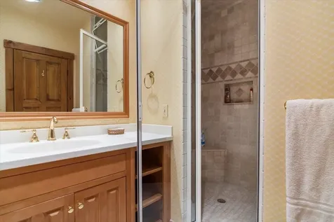 19 Old Town Road Winhall VT 05340