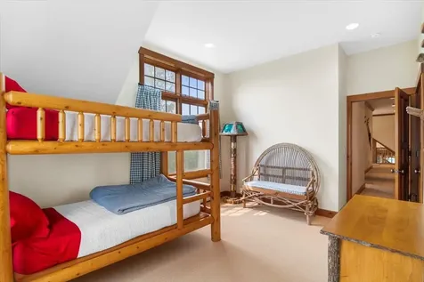 19 Old Town Road Winhall VT 05340