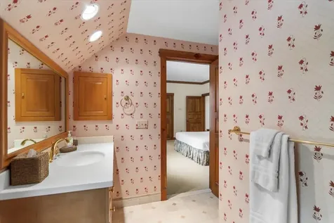 19 Old Town Road Winhall VT 05340