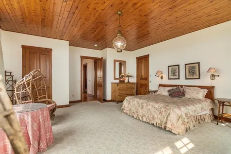 19 Old Town Road Winhall VT 05340