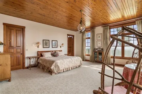 19 Old Town Road Winhall VT 05340