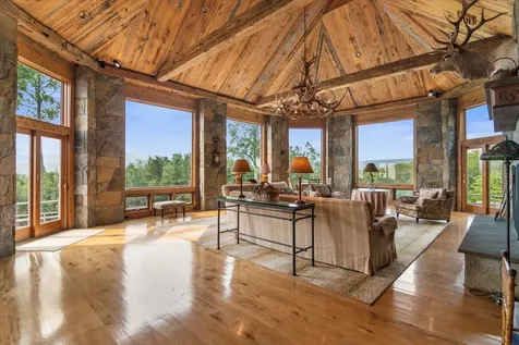 19 Old Town Road Winhall VT 05340