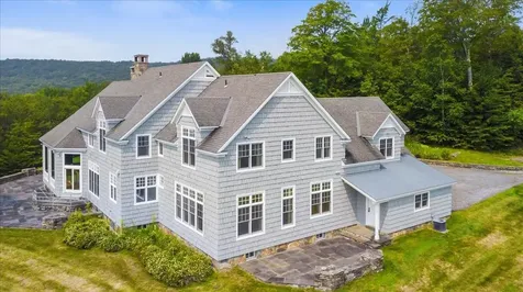 19 Old Town Road Winhall VT 05340