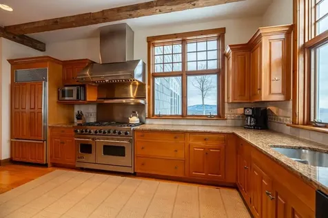 19 Old Town Road Winhall VT 05340