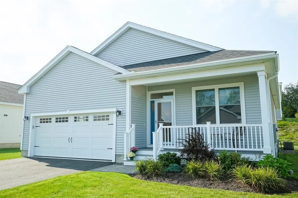 57 Blackstone Drive Raymond NH 03077