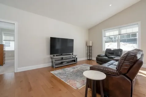 57 Blackstone Drive Raymond NH 03077