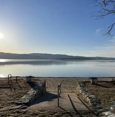 43 Beachwood Road Hebron NH 03241