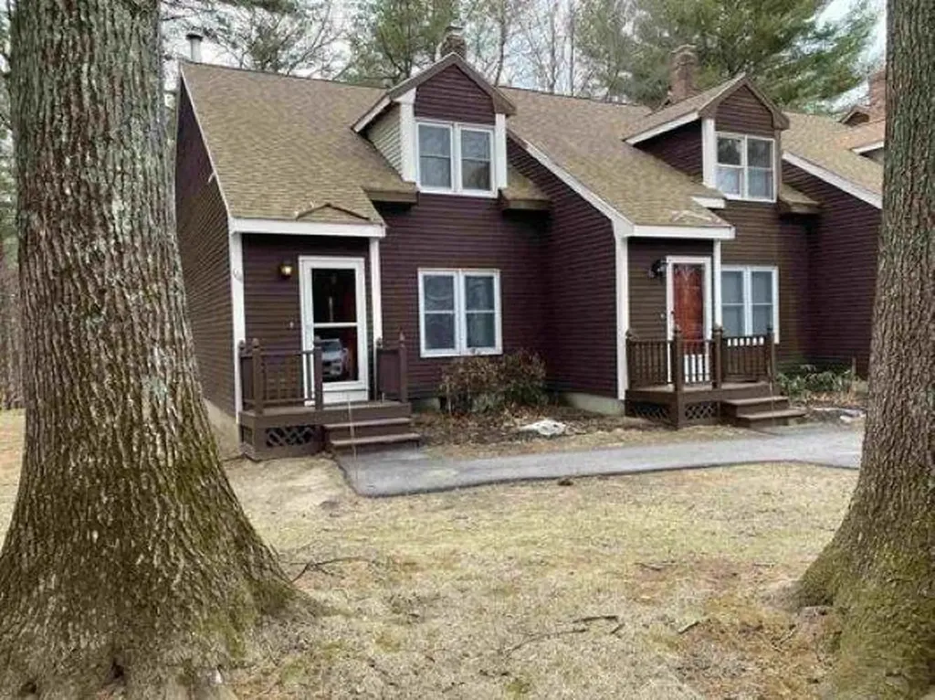 104 Bellamy Woods Dover NH 03820-5904