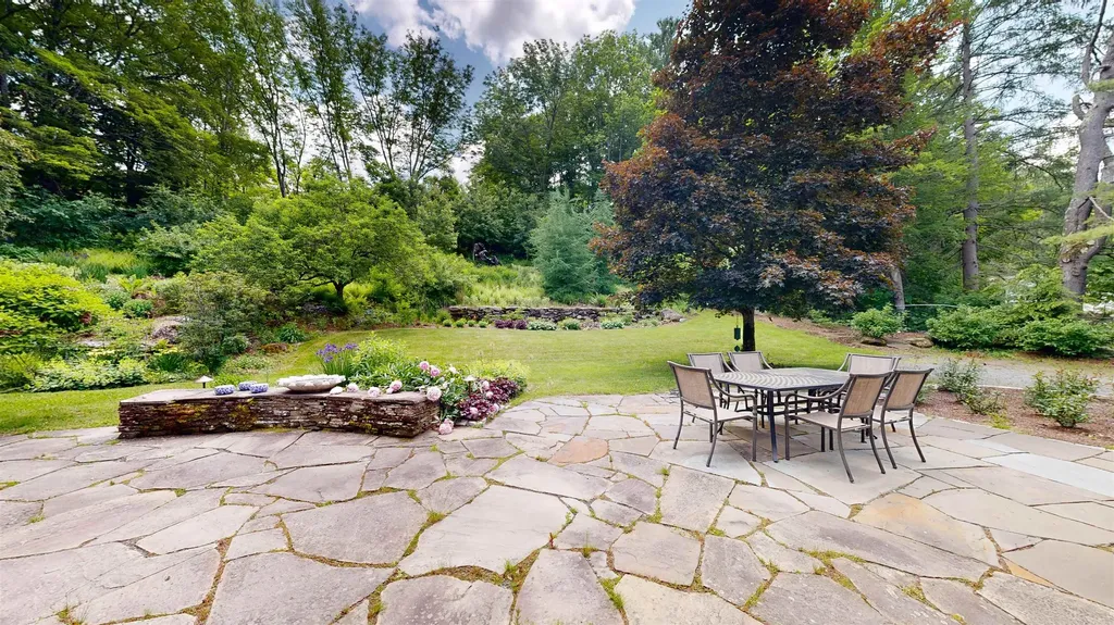 10 College Hill Road Woodstock VT 05091