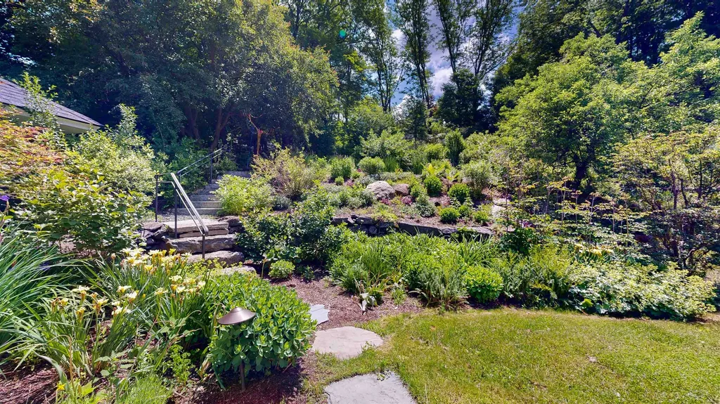 10 College Hill Road Woodstock VT 05091