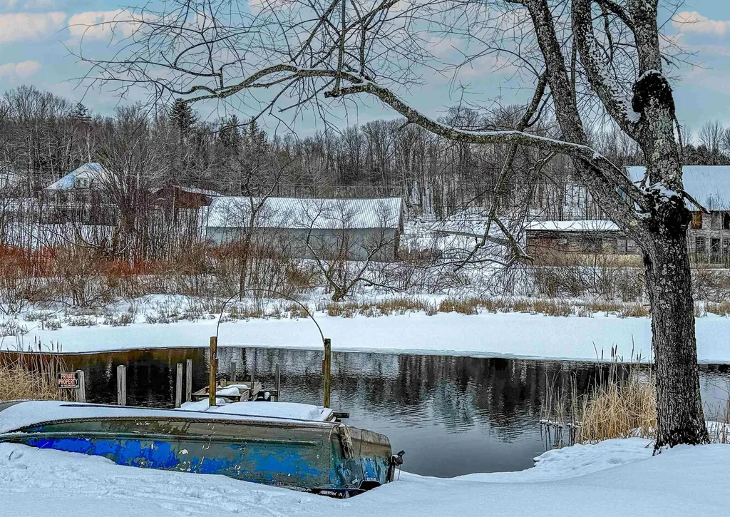 105 Bellwater Avenue Barton VT 05822