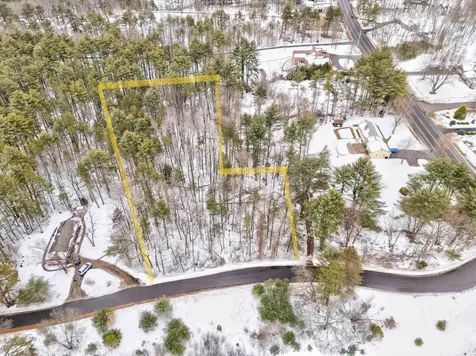 5 Hidden Ranch Drive Hooksett NH 03106