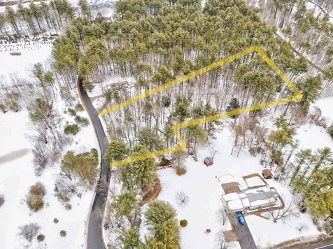 5 Hidden Ranch Drive Hooksett NH 03106