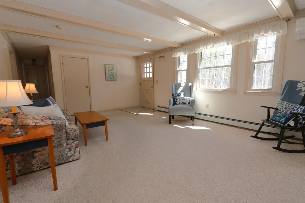 53 Wadleigh Point Road Kingston NH 03848